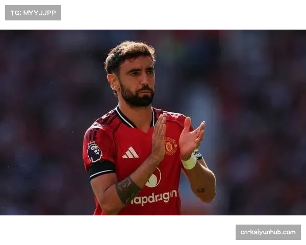 曼联边路套边传中结合中路渗透 姆伯莫库尼亚两翼齐飞